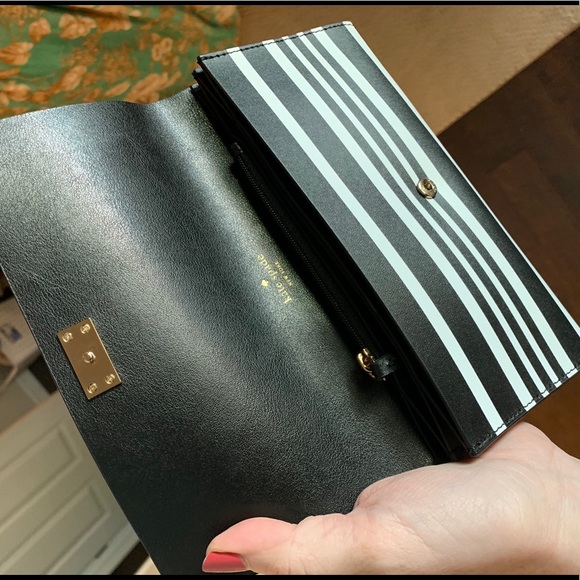 Kate Spade - Picture 2 of 4